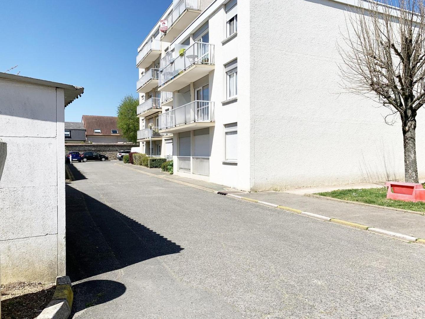 Апартаменти Le Mainvillois - Parking Included Mainvilliers  Екстер'єр фото